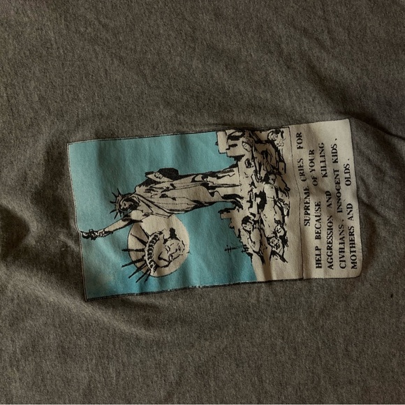 Supreme Gray Short Sleeve Tee with Graphic - Picture 3 of 3